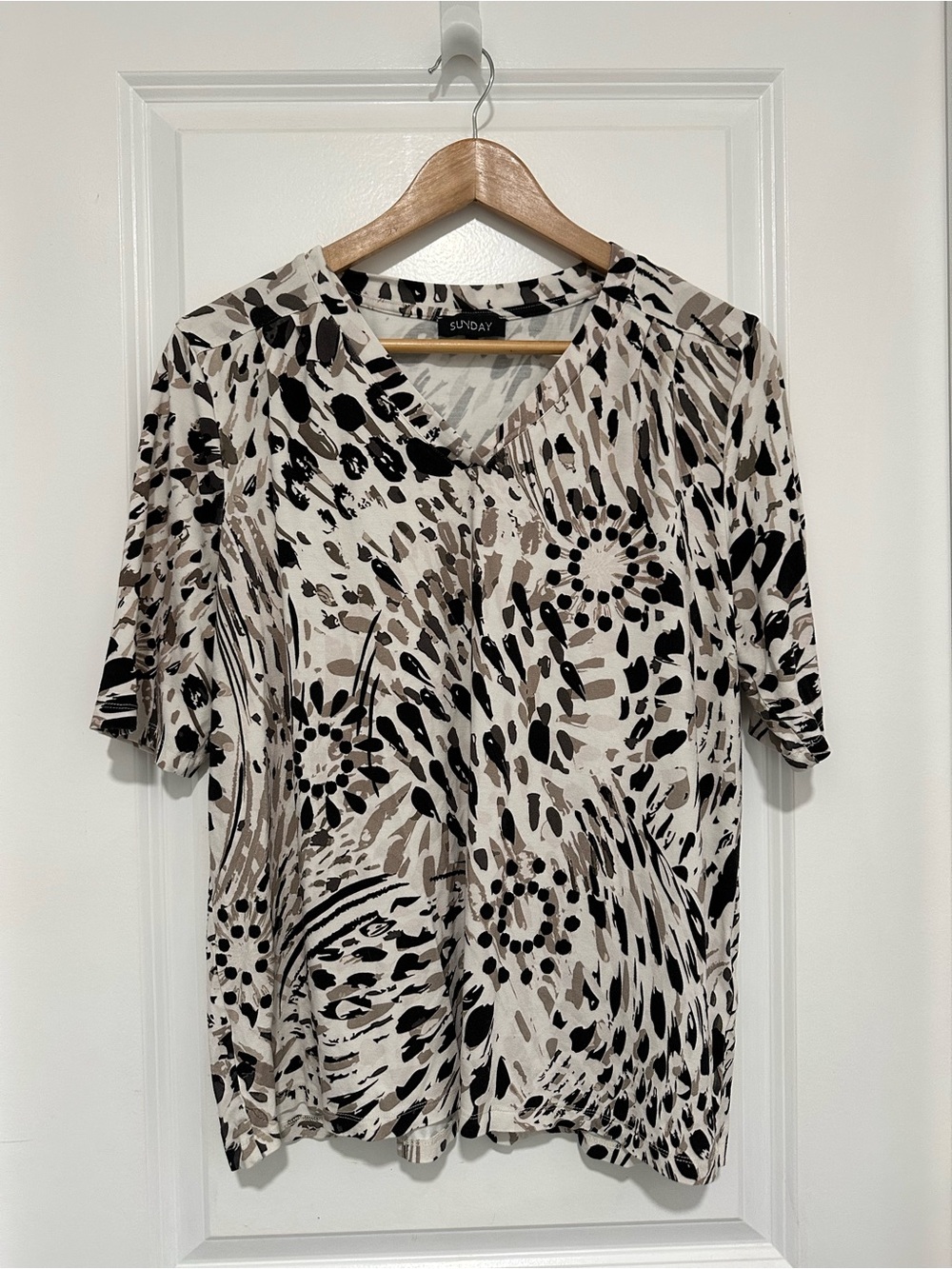 Sunday Short Sleeve V-Neck Tee in Beige, Brown, Black Abstract Print